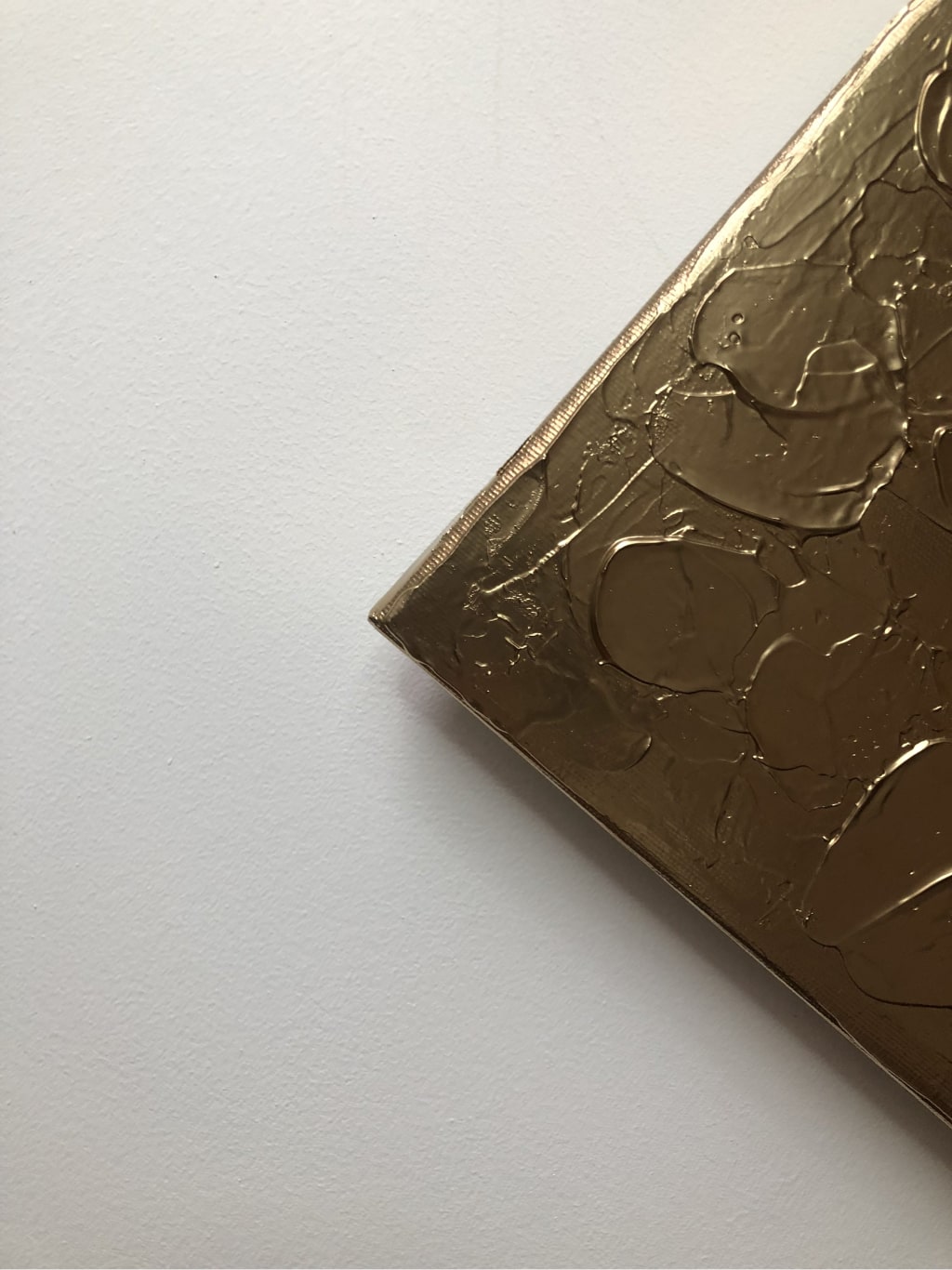 Detail - Goldie